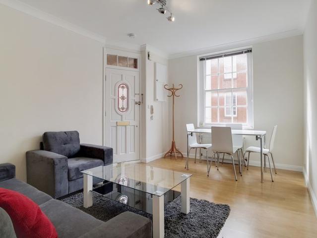 Apartment for rent in St Clement Danes, Greater London
