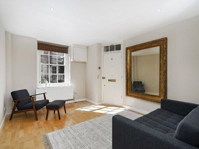 Apartment for rent in St Clement Danes, Greater London