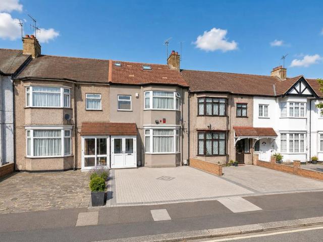 House for rent in Gants Hill, Greater London