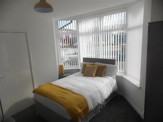 Apartment for rent in Grove Hill, Normanby