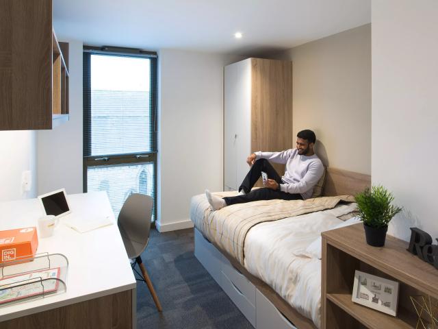 Apartment for rent in Greaves, Bare