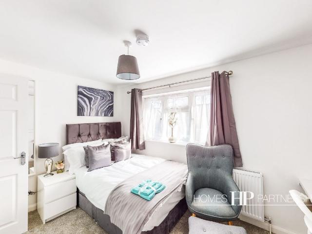 Room for rent in Langley Green, Crawley