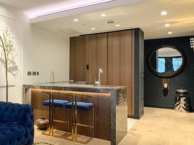 Apartment for rent in Covent Garden, Victoria