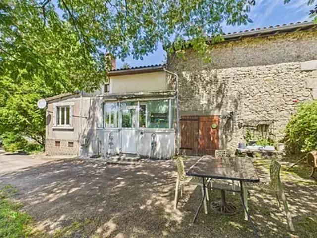 Maison vente à Rochechouart, Marval