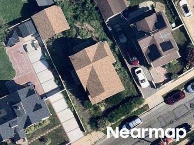House for sale in Hempstead Hills (West), Village of Hempstead