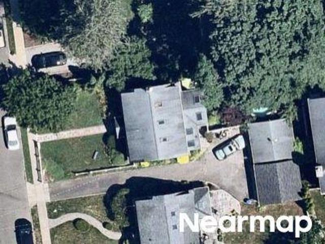 House for sale in Roslyn Heights, Nassau County