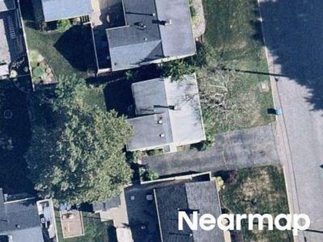 House for sale in Avenel, New Jersey
