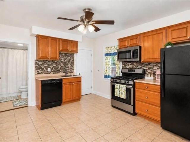 House for sale in Six Corners, East Providence