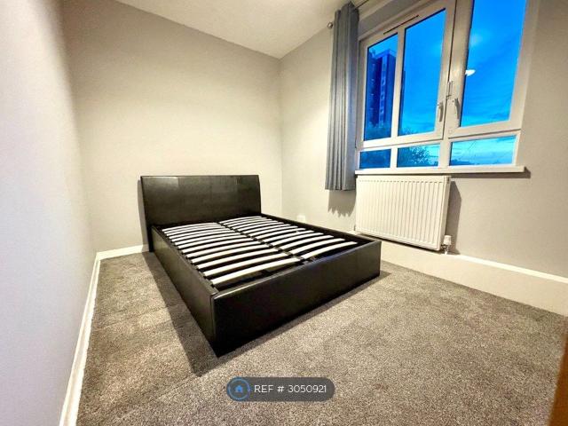 House for rent in London Borough of Hammersmith and Fulham, Greater London