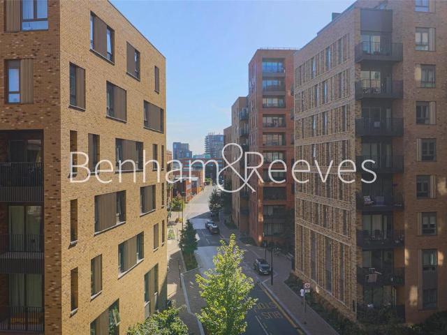 Apartment for rent in Alexandra Gate, Greater London