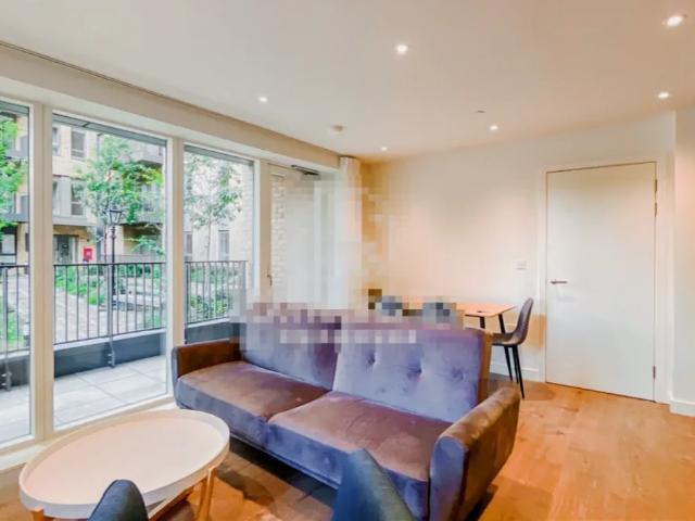 Apartment for rent in Alexandra Gate, Greater London