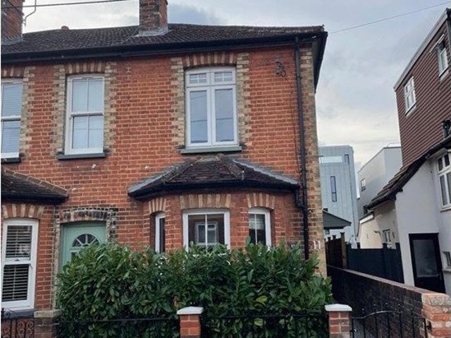 House for rent in Guildford Park, Guildford