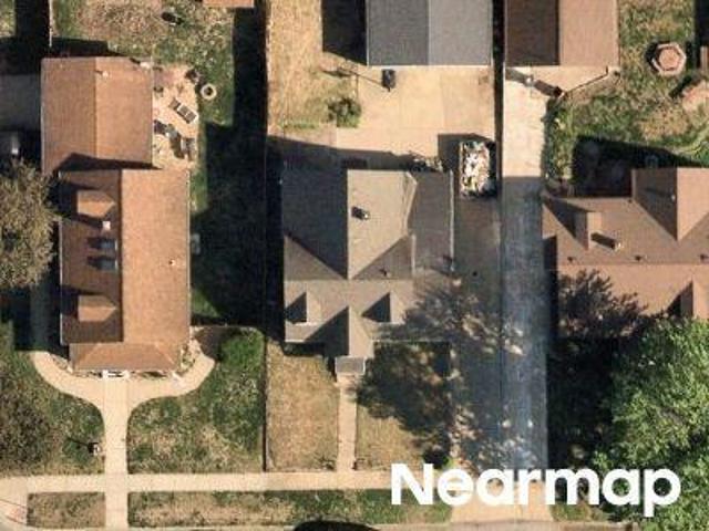 House for sale in Pekin, Illinois