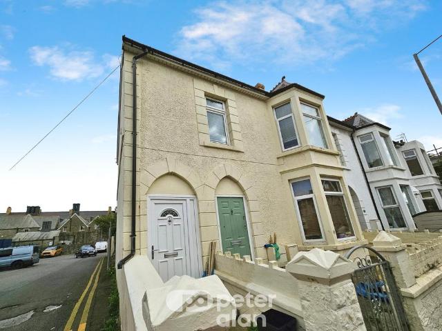 Apartment for rent in Porthcawl, Nottage