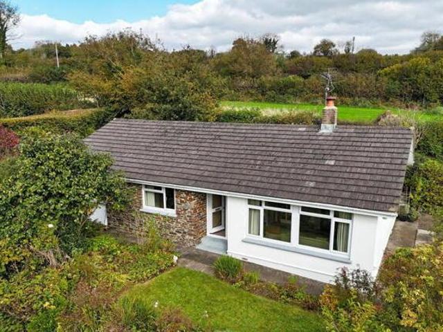 House for sale in Weir Quay, Devon