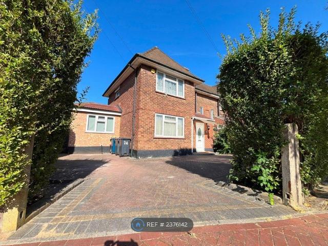 House for rent in London Borough of Harrow, Greater London