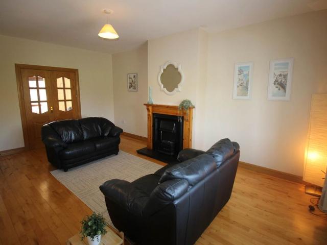 Apartment to rent in Douglas, Clogheen