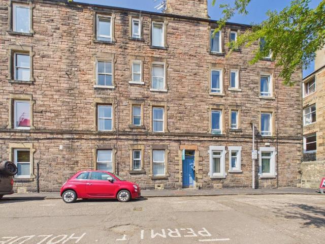 Apartment for rent in Hillside, Leith