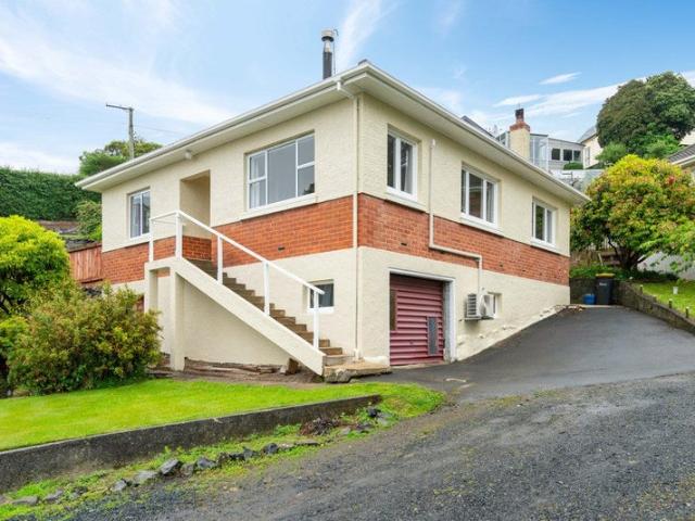 House for rent in Otakou