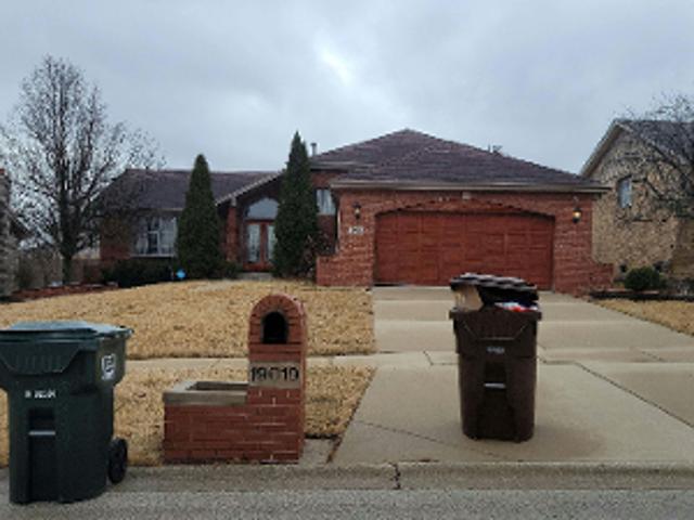 House for sale in Country Club Hills, Illinois