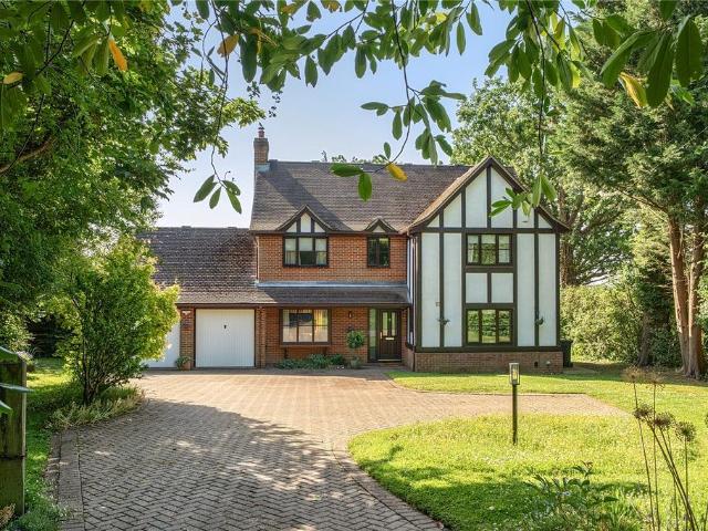 House for rent in Hawkenbury, Sandown Park