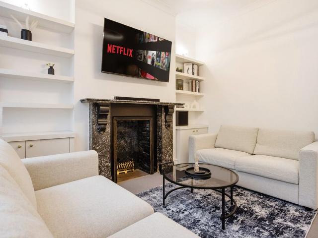 Apartment for rent in Paddington, Greater London