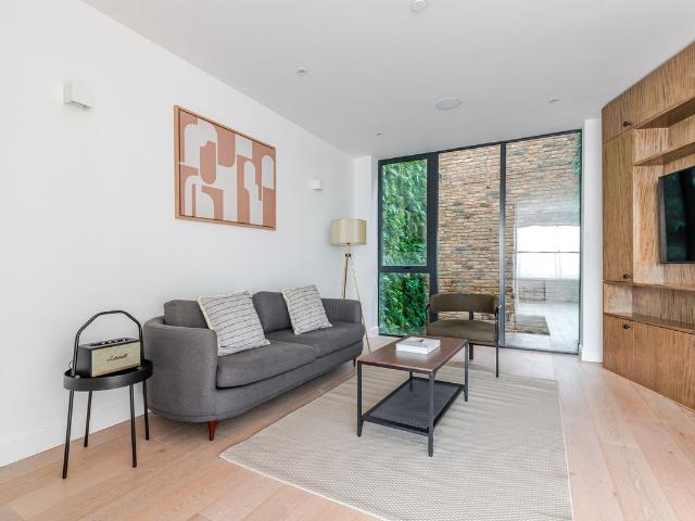 Apartment for rent in Paddington, Greater London