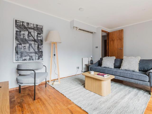 Apartment for rent in Marylebone, Greater London