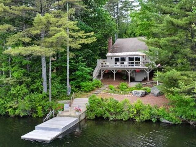House for sale in Sunapee
