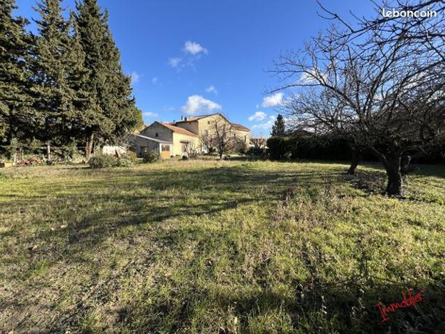 Maison vente à Carpentras, Travaillan