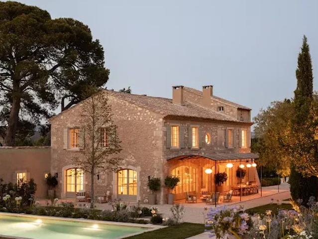 Ferme vente à Paradou, Bouches-du-Rhône