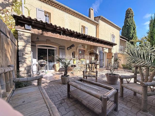 Maison vente à Cabannes, Bouches-du-Rhône
