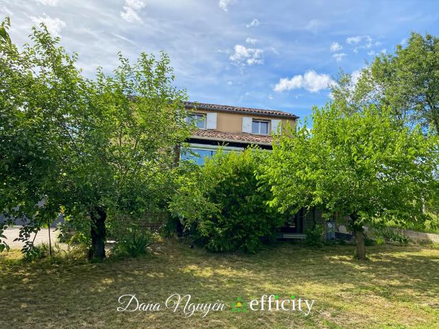 Ferme vente à Mazac, Saint-Privat-des-Vieux