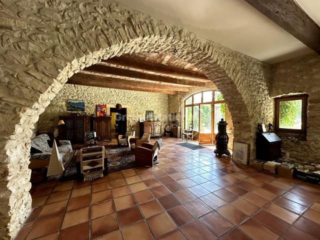 Maison vente à Nîmes, Saint-geniès-de-malgoirès