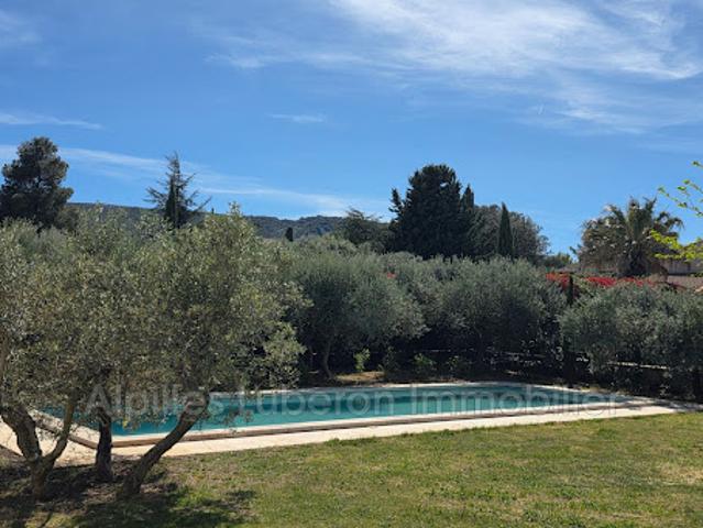 Ferme vente à Arles, Eygalières