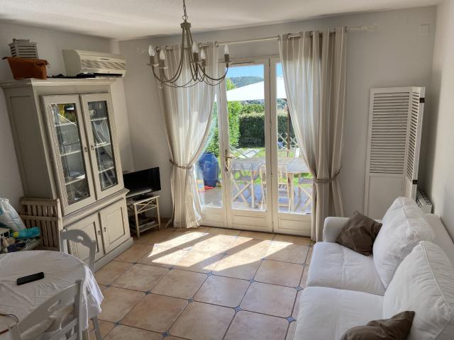 Ferme vente à Arrondissement de Draguignan, Roquebrune-sur-argens
