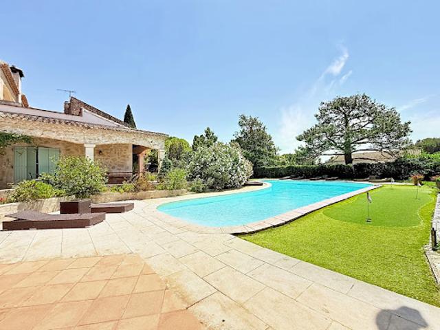 Ferme vente à Arles, Fontvieille