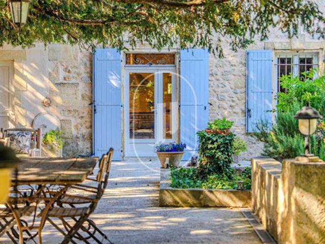 Ferme vente à Arles, Tarascon