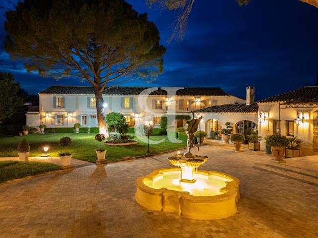 Ferme vente à Arles, Maussane-les-alpilles