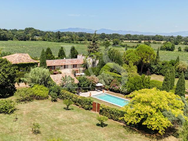 Ferme vente à Carpentras, Pernes-les-fontaines