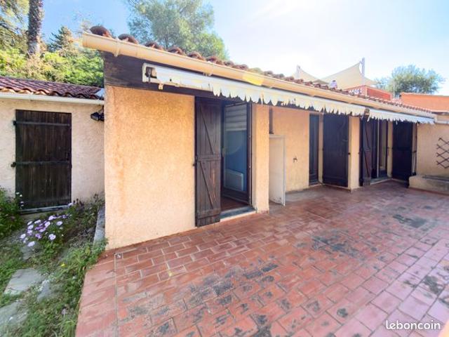 Maison vente à Arrondissement de Toulon, La Londe-les-maures