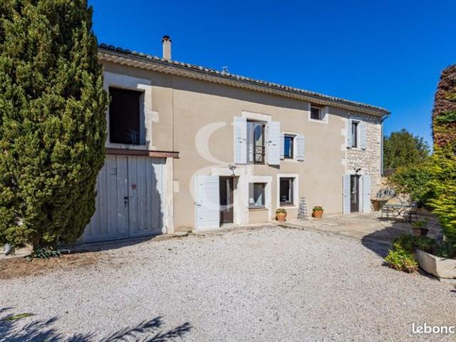 Maison vente à Arles, Cabannes