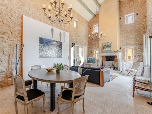 Ferme vente à Nîmes, Uzès