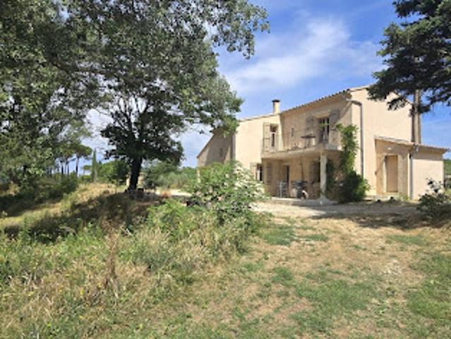 Ferme vente à Carpentras, Villes-sur-auzon