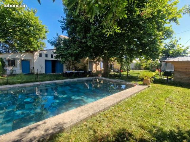 Maison vente à Arles, La Salle Les Alpes