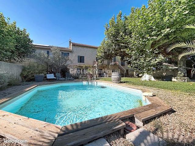 Maison vente à Arles, Noves