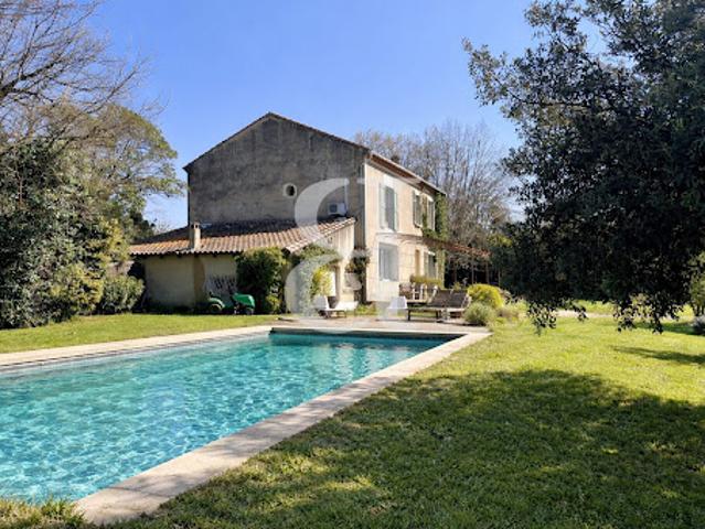 Ferme vente à Arles, La Salle Les Alpes