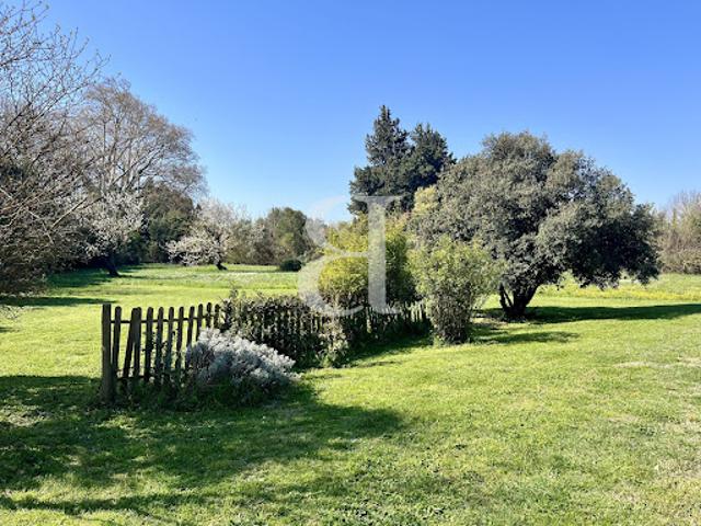 Ferme vente à Arles, La Salle Les Alpes