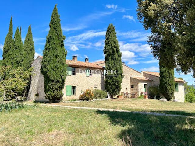 Ferme vente à Apt, La Bastide-des-jourdans