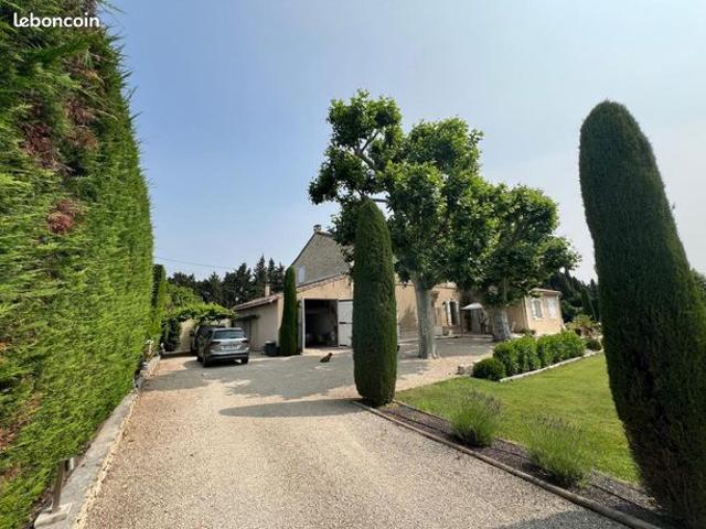 Maison vente à Arles, La Salle Les Alpes